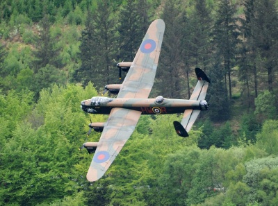 lancaster-bomber